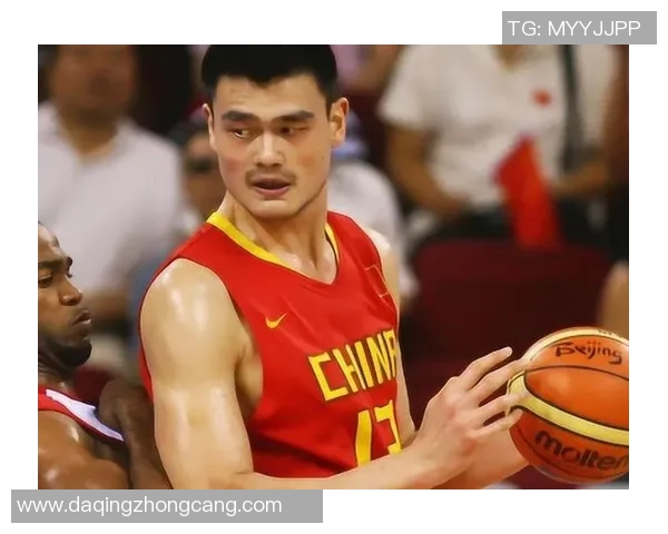 姚明突破水平引领中国篮球新纪元展现国际舞台的无限可能性 姚明突破水平引领中国篮球新纪元展现国际舞台的无限可能性