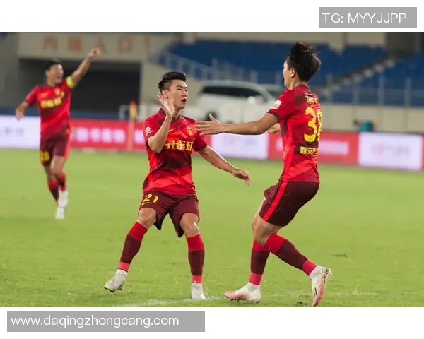 广州足球队以91分领跑总决赛积分榜展现强劲实力