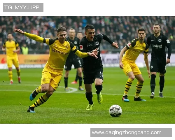 柏林联队客场斩多特蒙德,德甲排名保持稳定 柏林联队客场斩多特蒙德,德甲排名保持稳定